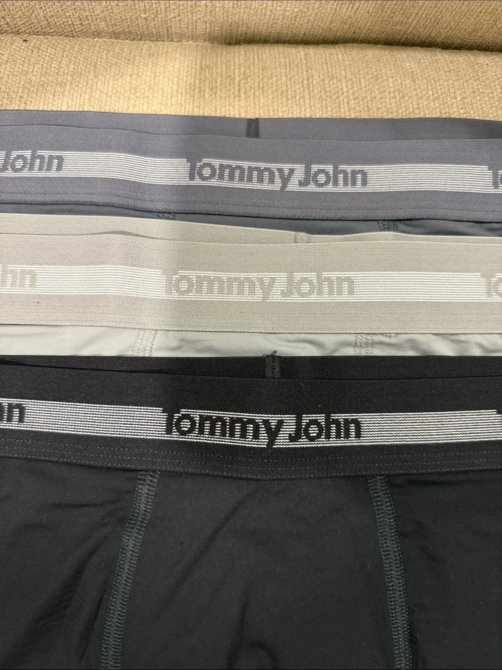 NEW TOMMY JOHN MEN'S ESSENTIAL SKIN MODAL 3 PACK BOXER BRIEFS- Large
